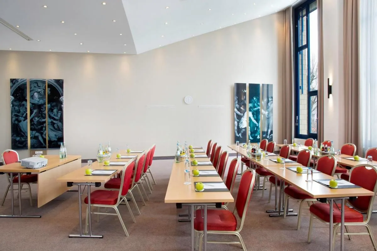 Unternehmen 10 Bild HOLIDAY INN STUTTGART