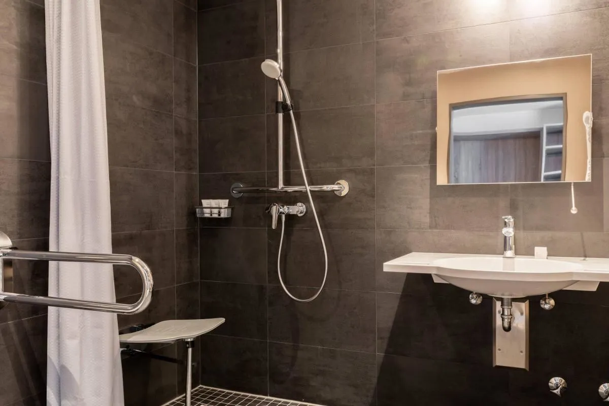 Unternehmen 1 Bild AC HOTEL BY MARRIOTT BERLIN HUMBOLDTHAIN PARK