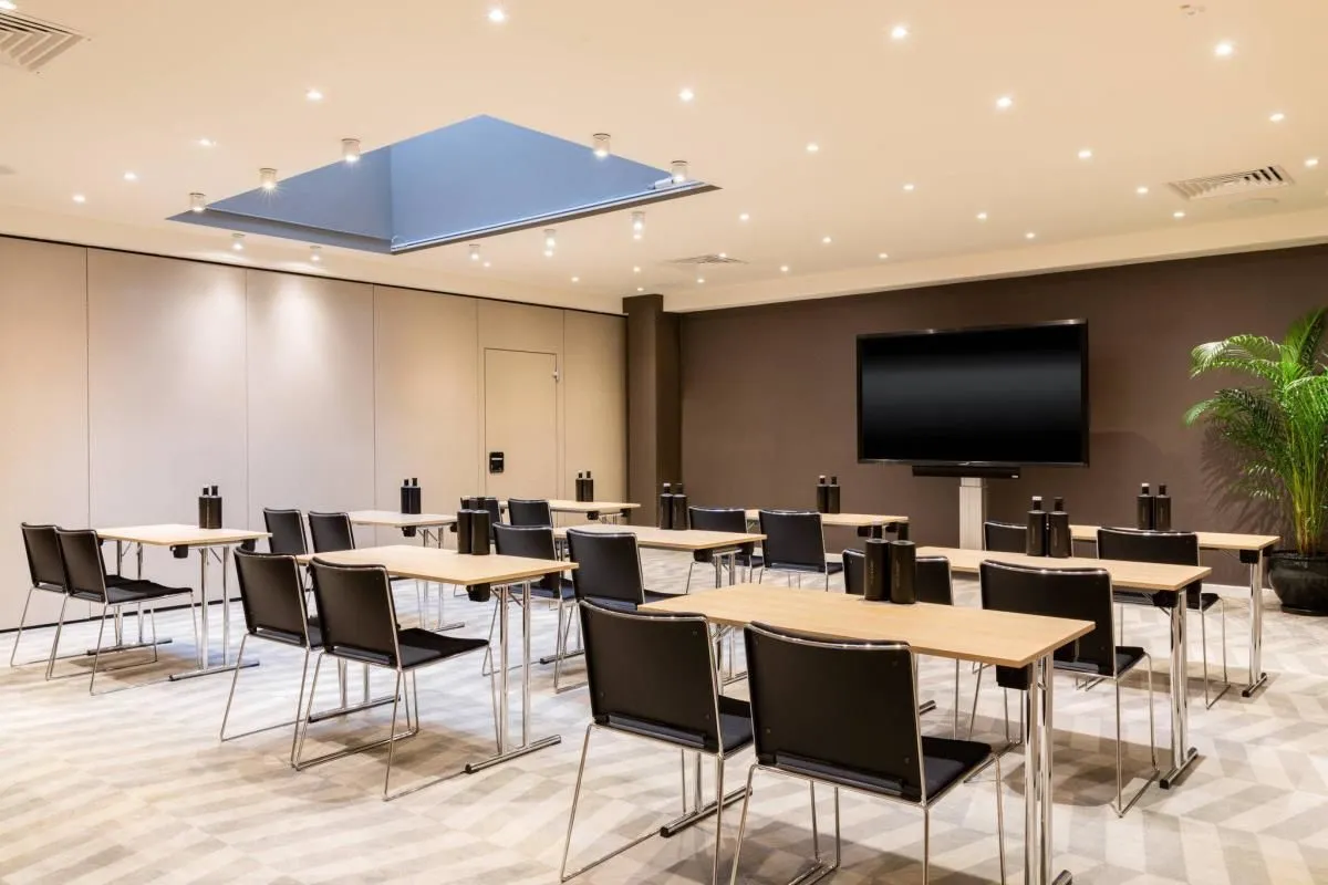 Unternehmen 7 Bild AC HOTEL BY MARRIOTT BERLIN HUMBOLDTHAIN PARK