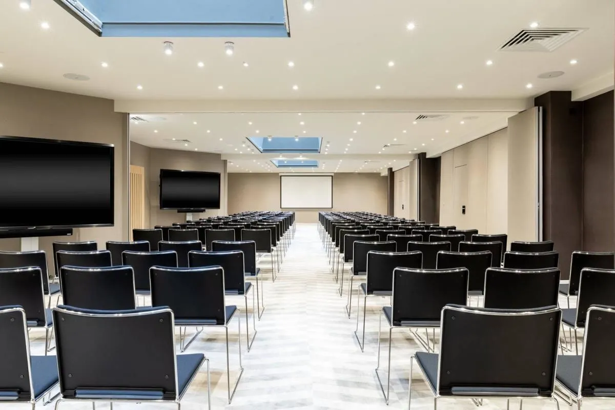 Unternehmen 8 Bild AC HOTEL BY MARRIOTT BERLIN HUMBOLDTHAIN PARK