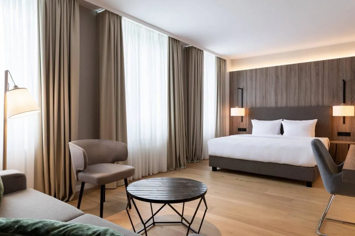 Unternehmen 24 Bild AC HOTEL BY MARRIOTT BERLIN HUMBOLDTHAIN PARK