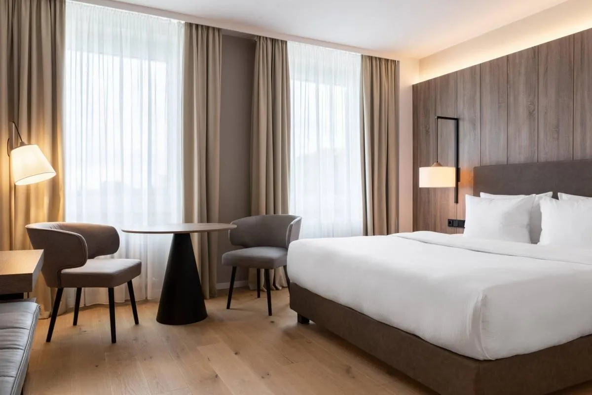 Unternehmen 31 Bild AC HOTEL BY MARRIOTT BERLIN HUMBOLDTHAIN PARK