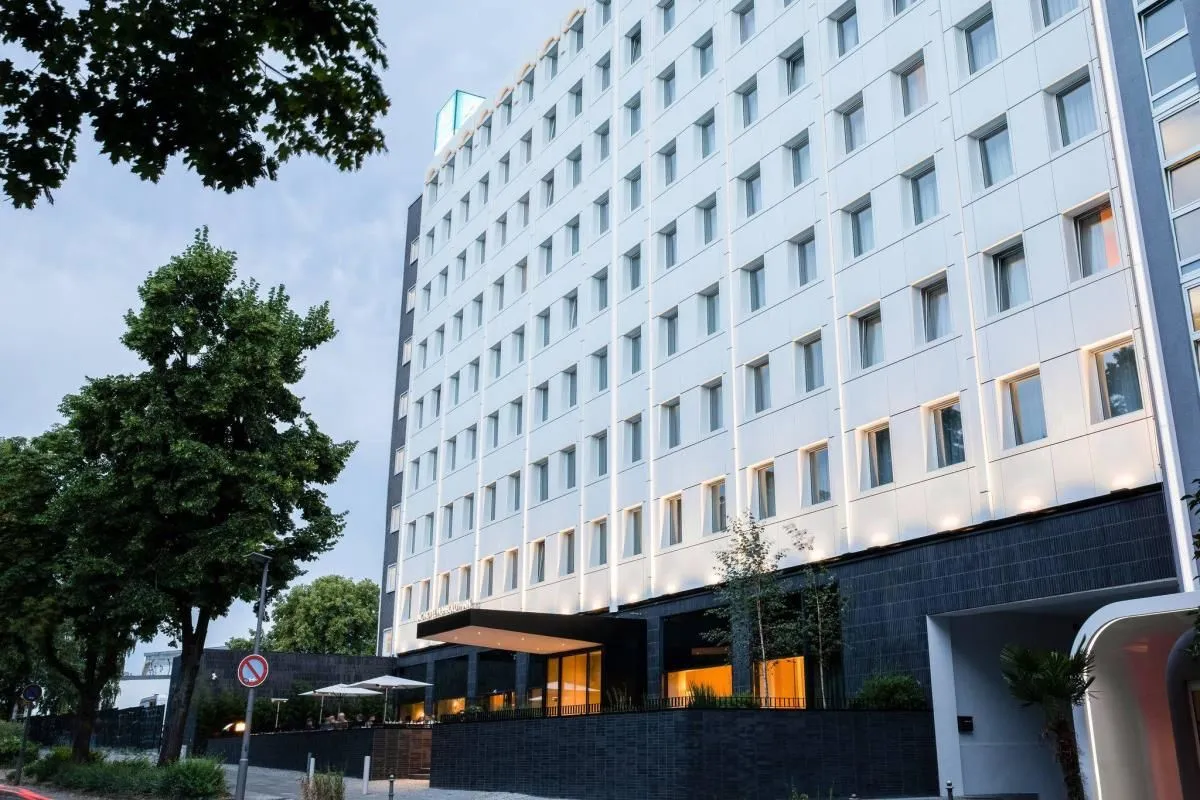 Unternehmen 33 Bild AC HOTEL BY MARRIOTT BERLIN HUMBOLDTHAIN PARK
