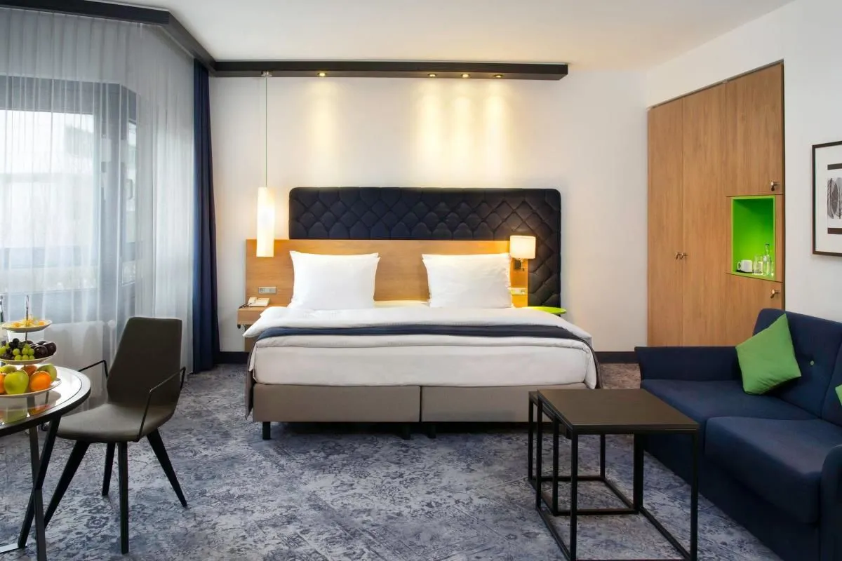 Unternehmen 41 Bild HOLIDAY INN STUTTGART