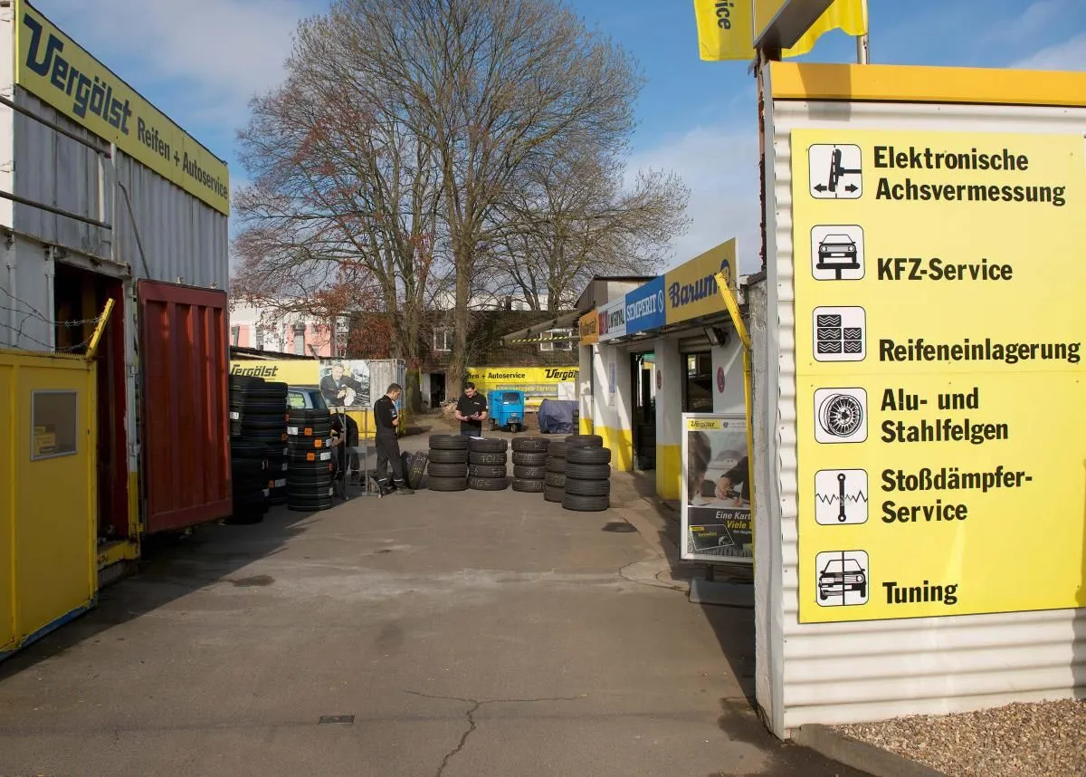 Unternehmen 10 Bild VERGÖLST PARTNERBETRIEB REIFEN NOWAK