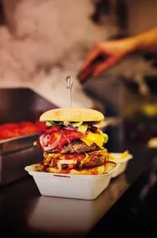 Unternehmen 7 Bild HENSEL BURGER