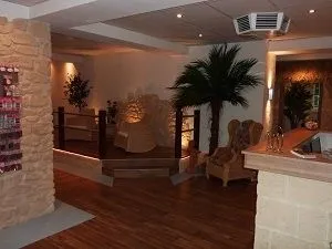 Unternehmen 2 Bild REVOLUTION-BEAUTY RESORT