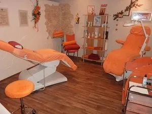 Unternehmen 7 Bild REVOLUTION-BEAUTY RESORT