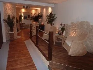 Unternehmen 5 Bild REVOLUTION-BEAUTY RESORT