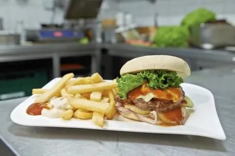 Unternehmen 28 Bild HENSEL BURGER