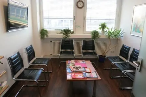 Unternehmen 3 Bild PROF. DR. MED. HANS F. NAUTH