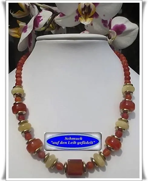 Unternehmen 20 Bild SCHMUCK AUF DEN LEIB GEFÄDELT ALTENA BIRGIT SCHMIDT