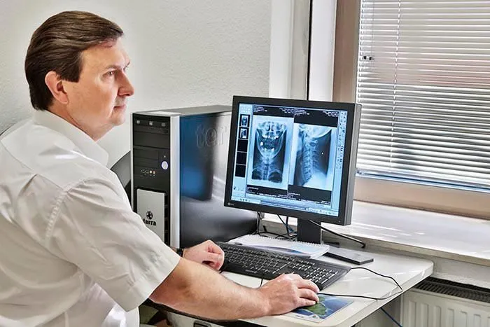 Unternehmen 1 Bild ANDREJ TUZHIKOV - ORTHOPÄDIE & SPORTMEDIZIN
