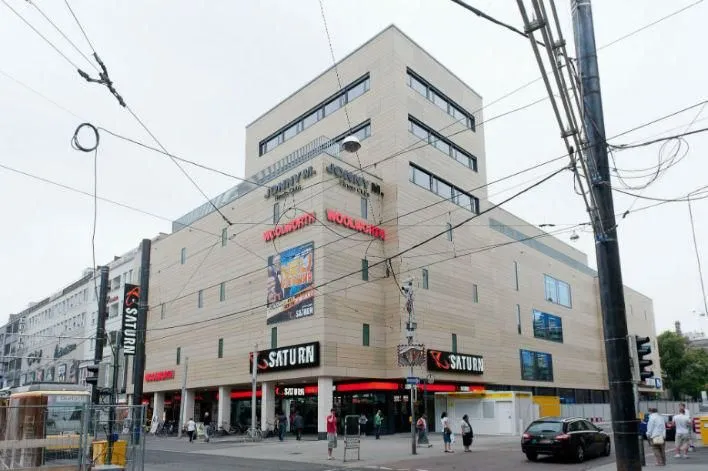 Unternehmen 2 Bild SATURN